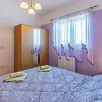 One-bedroom In Apartamento