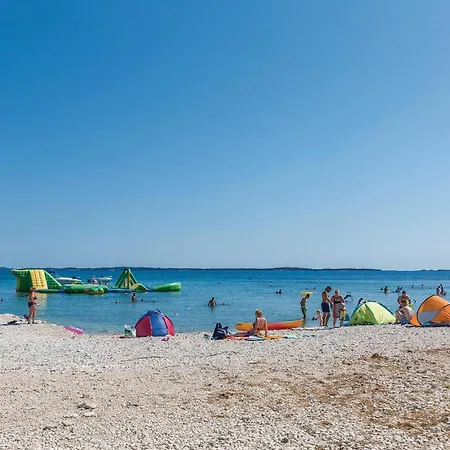 Beach Front Apartment In Vodnjan With Wifi * 보드냔